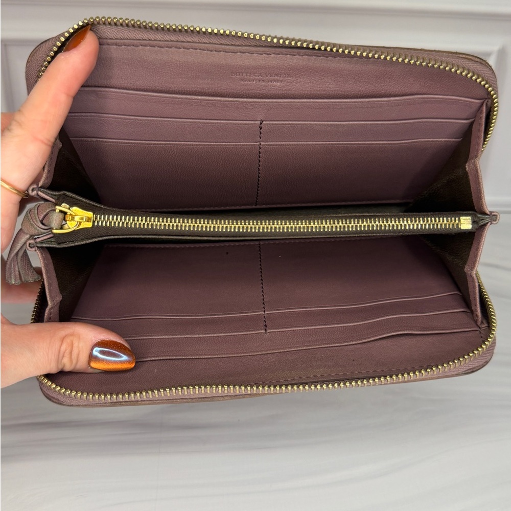 Bottega Veneta Brown Intrecciato Nappa Leather Long Zip Wallet w/ Box - Picture 8 of 12